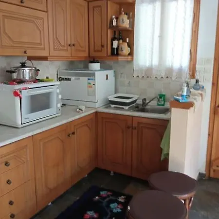 Persefoni's Traditional House Promirion