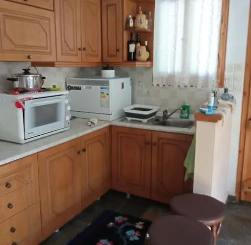 Persefoni's Traditional House Promíri