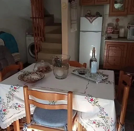 Persefoni's Traditional House * Promíri